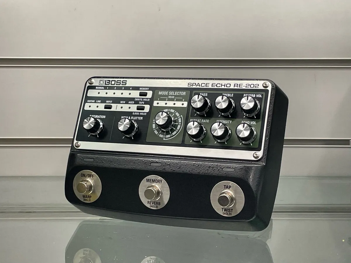 Boss Space Echo RE-202 - Image 1