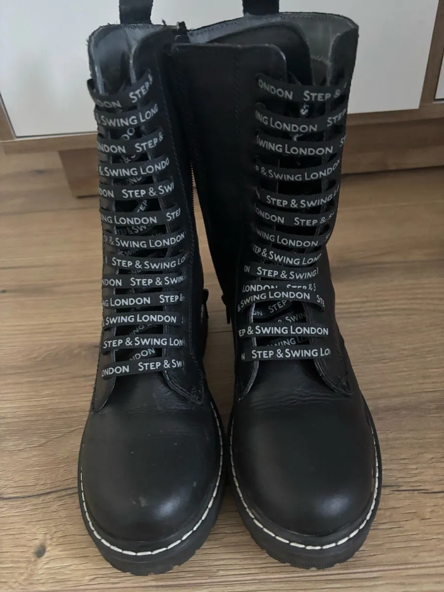 Boots - Image 3