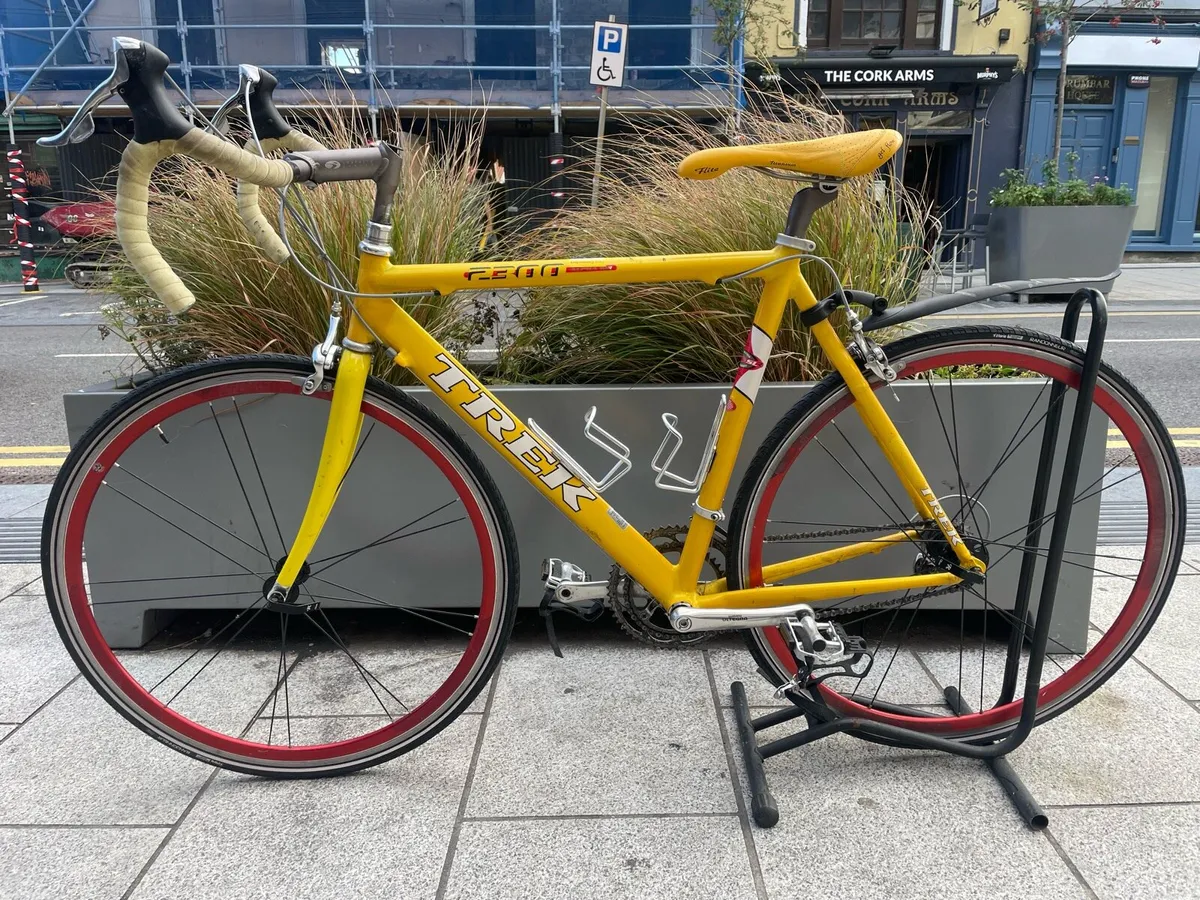 Trek 2300 Aluminium Road Bike 1999-2001 - Image 1