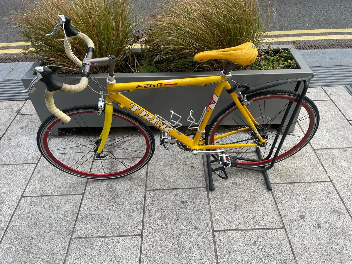 Trek 2300 Aluminium Road Bike 1999-2001 - Image 2