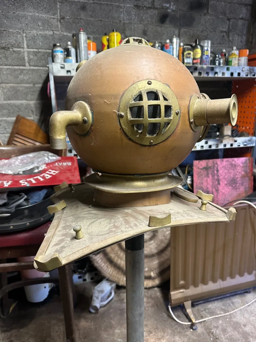 Antique divers helmet - Image 1
