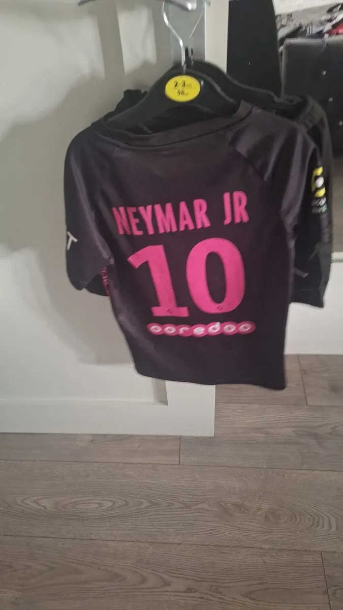 Boys football kits - Image 2