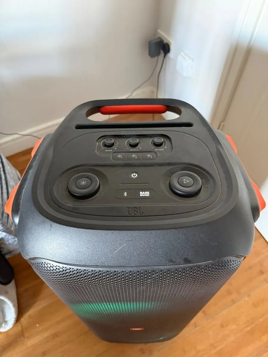 Jbl partybox 710 speaker - Image 2