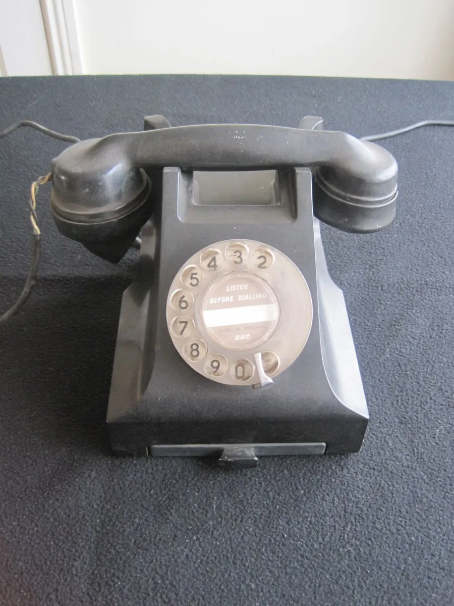 P&T Bakelite Telephone - Image 3