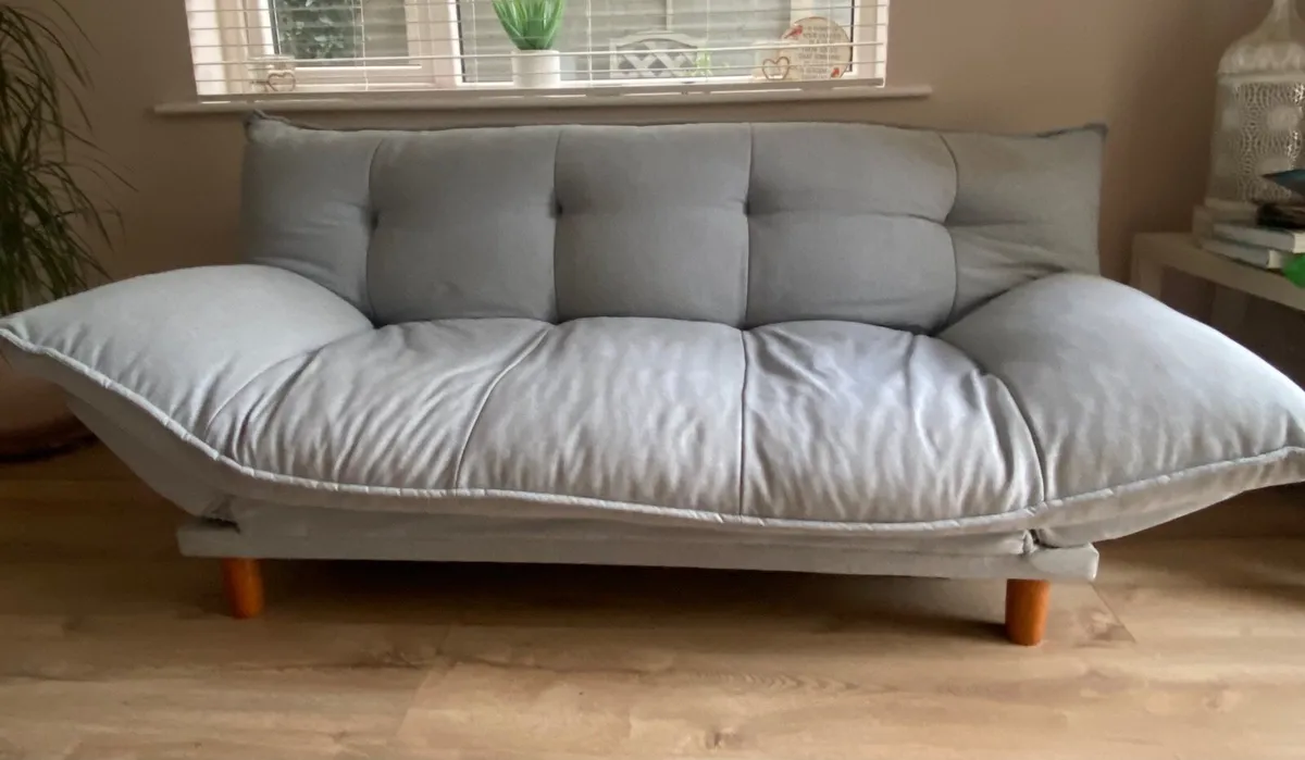 Sofabed - Image 1