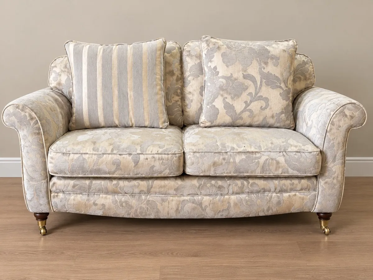Couch - Image 2