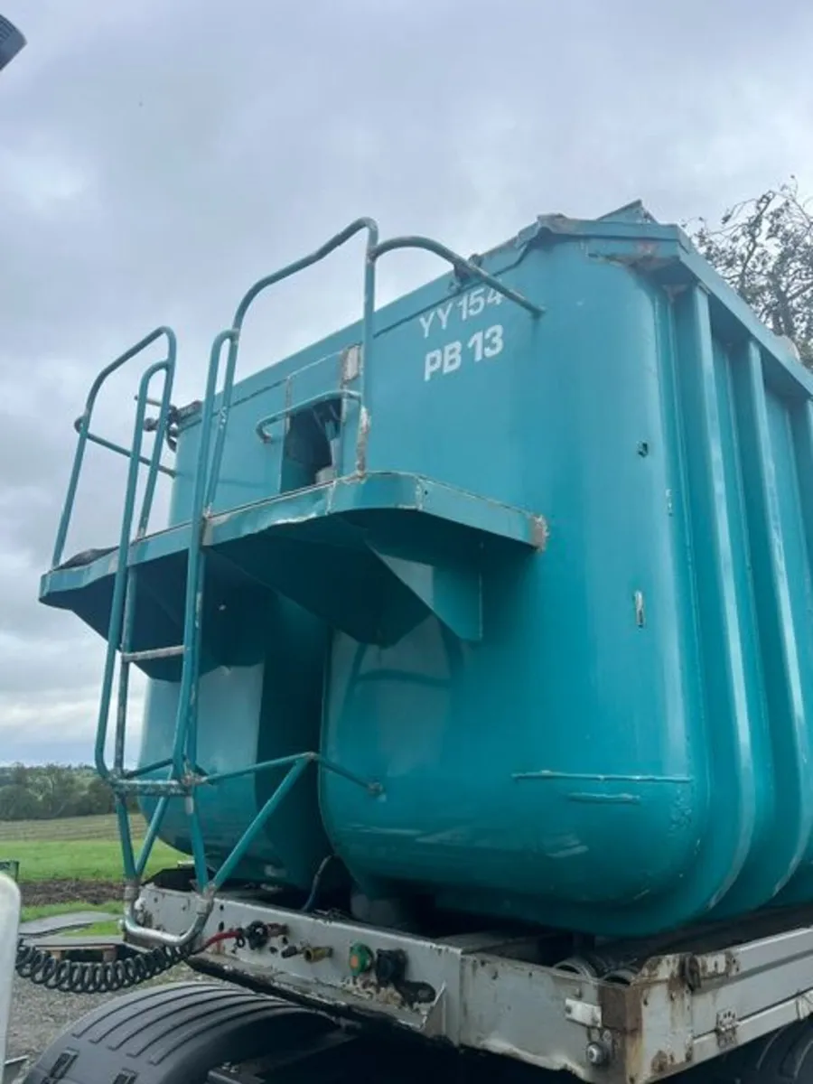 HGV Bulk Blower Trailer - Image 3