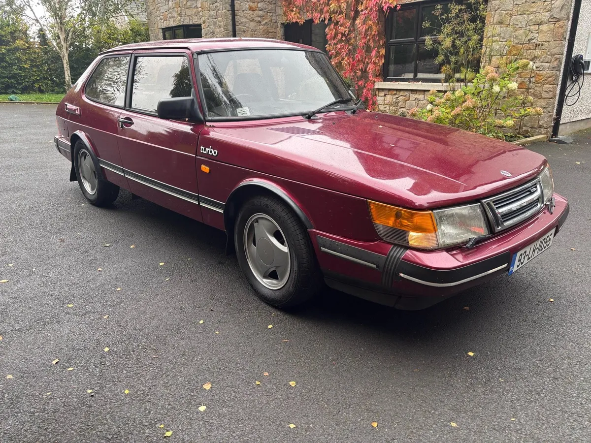 Saab 900 Turbo 16V Ruby - Image 1