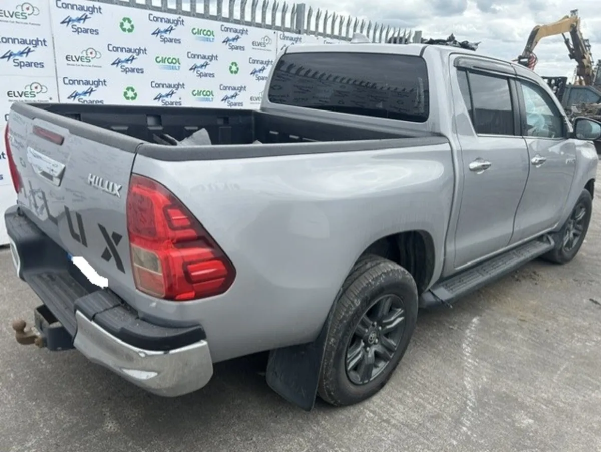 2021 TOYOTA HILUX 2.8D JUST IN FOR BREAKING - Image 4