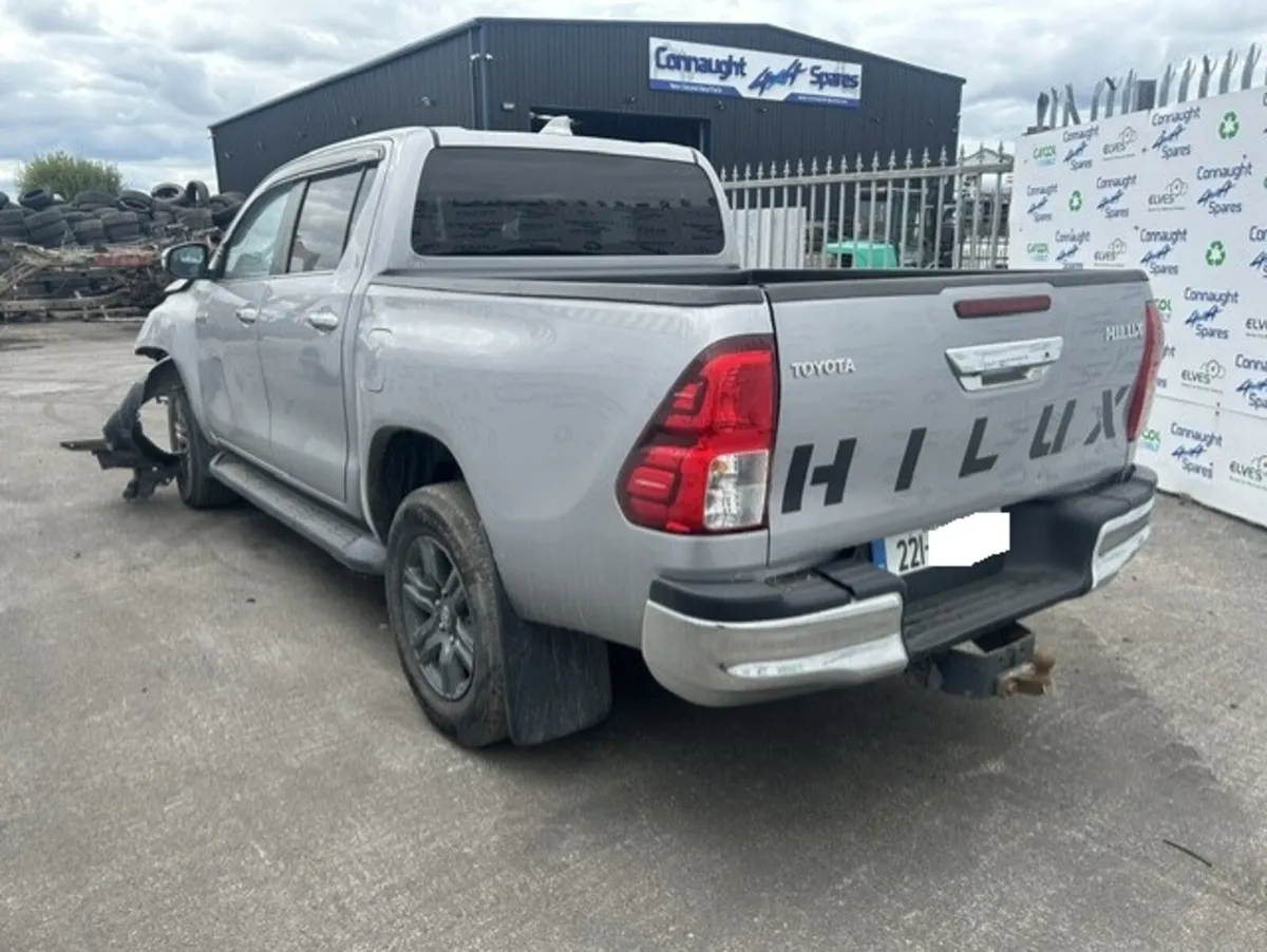 2021 TOYOTA HILUX 2.8D JUST IN FOR BREAKING - Image 3