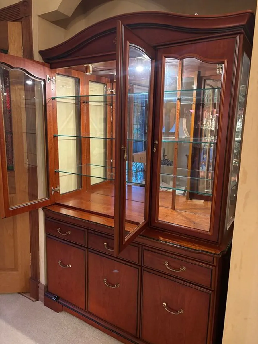 Vintage Mahogany 3-Door Display Cabinet & Sideboard Dresser - Image 2
