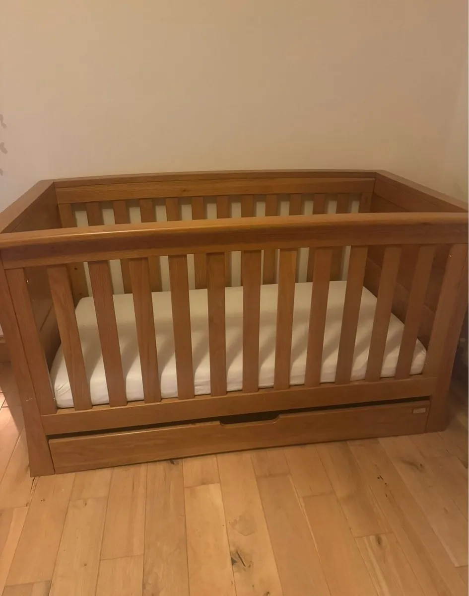 Mamas and Papa’s Bedroom set - Image 2