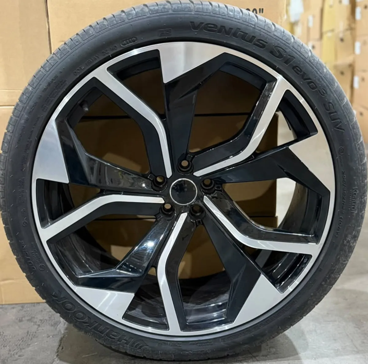 23" RSQ8 Style Alloys For Audi Q8 / VW Touareg - Image 2