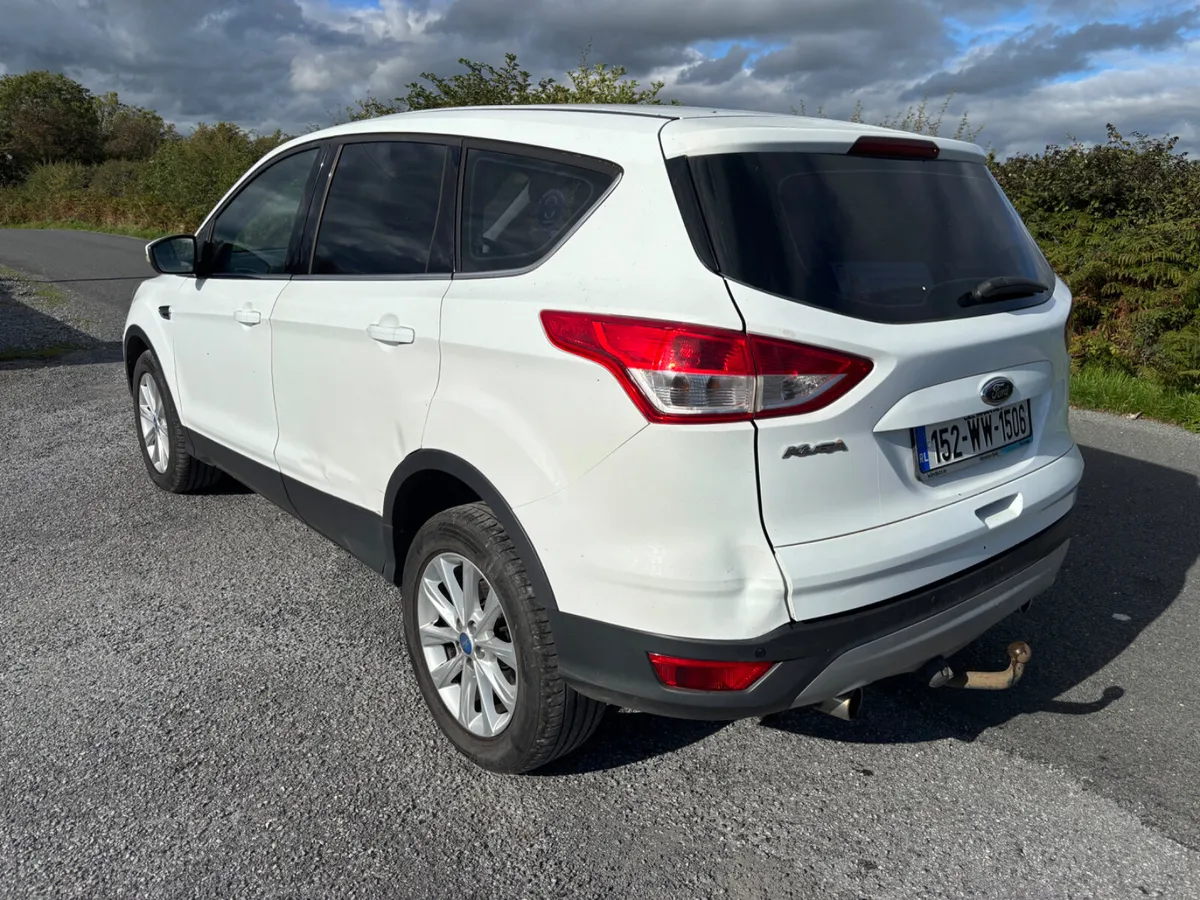 Ford Kuga 2015 2.0 - Image 4