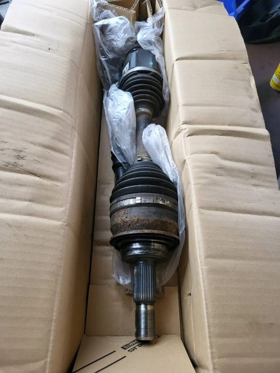 Landcruser drive shaft and wheel bearings - Image 1