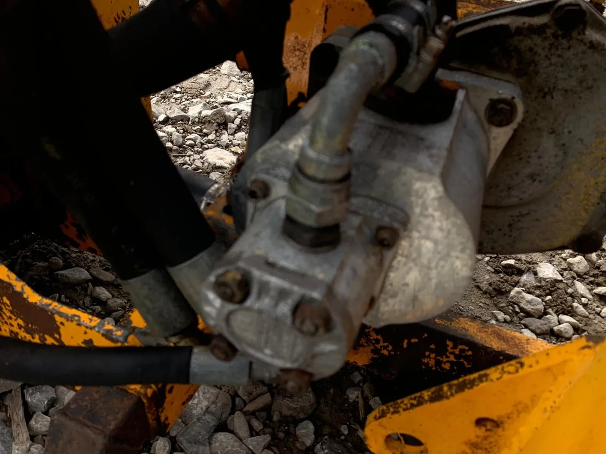 MCCONNEL PA34 RIGHT HAND CUT, INDEPENDENT - Image 4