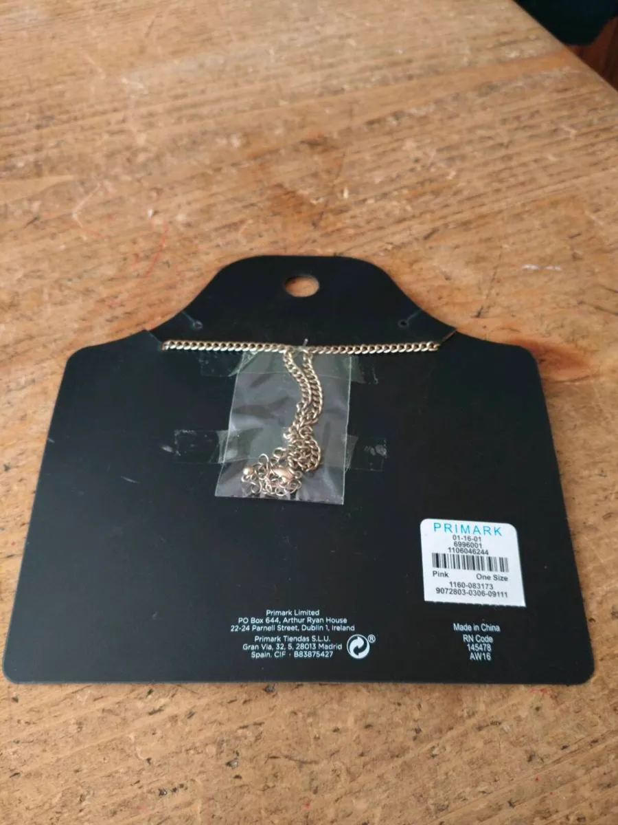 Opia  necklace . New in package - Image 2