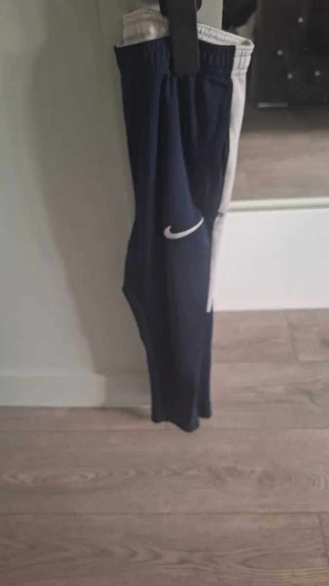 Boys tracksuits Nike - Image 3