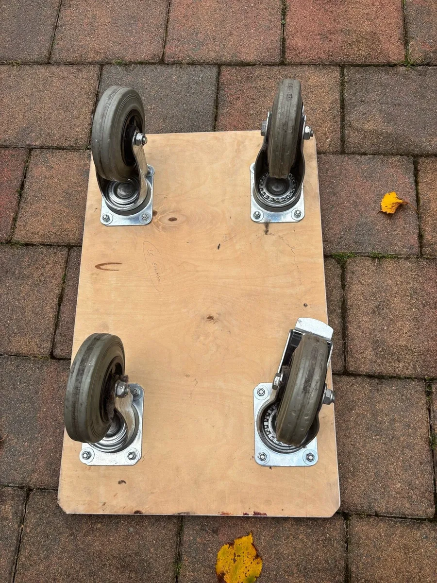 Trolley - Image 1