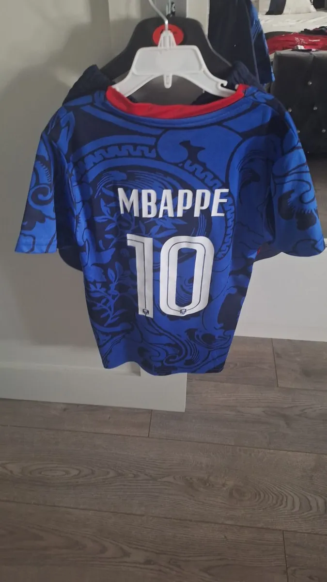 Boys football kits - Image 2