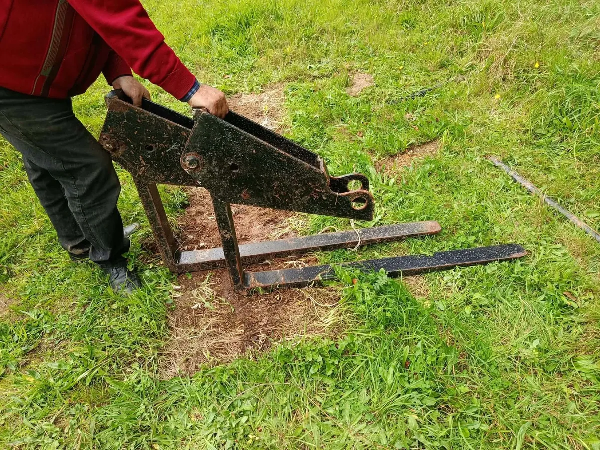 Pallet forks for a JCB3CX - Image 3