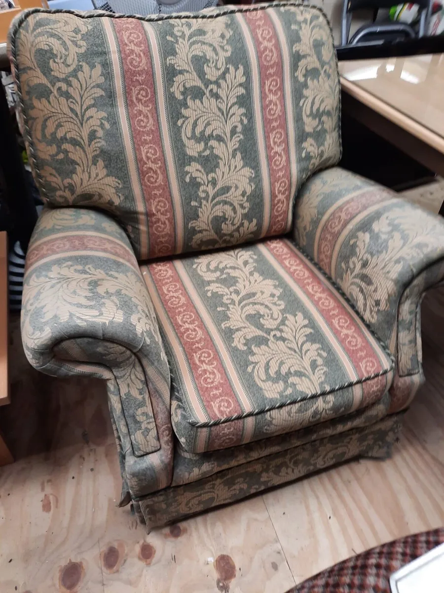 Large armchair - Image 1