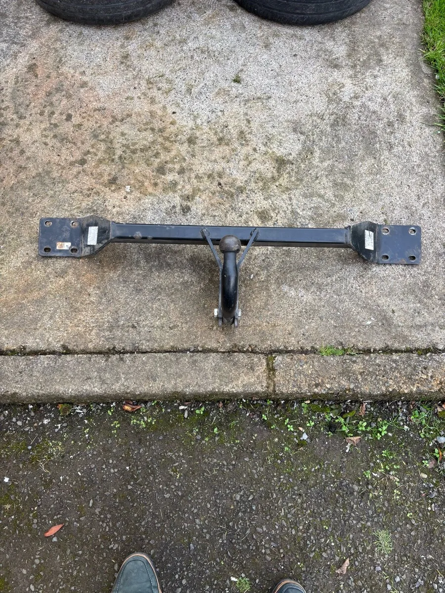 BMW e60 Alloy wheels and bmw e60 tow bar - Image 3