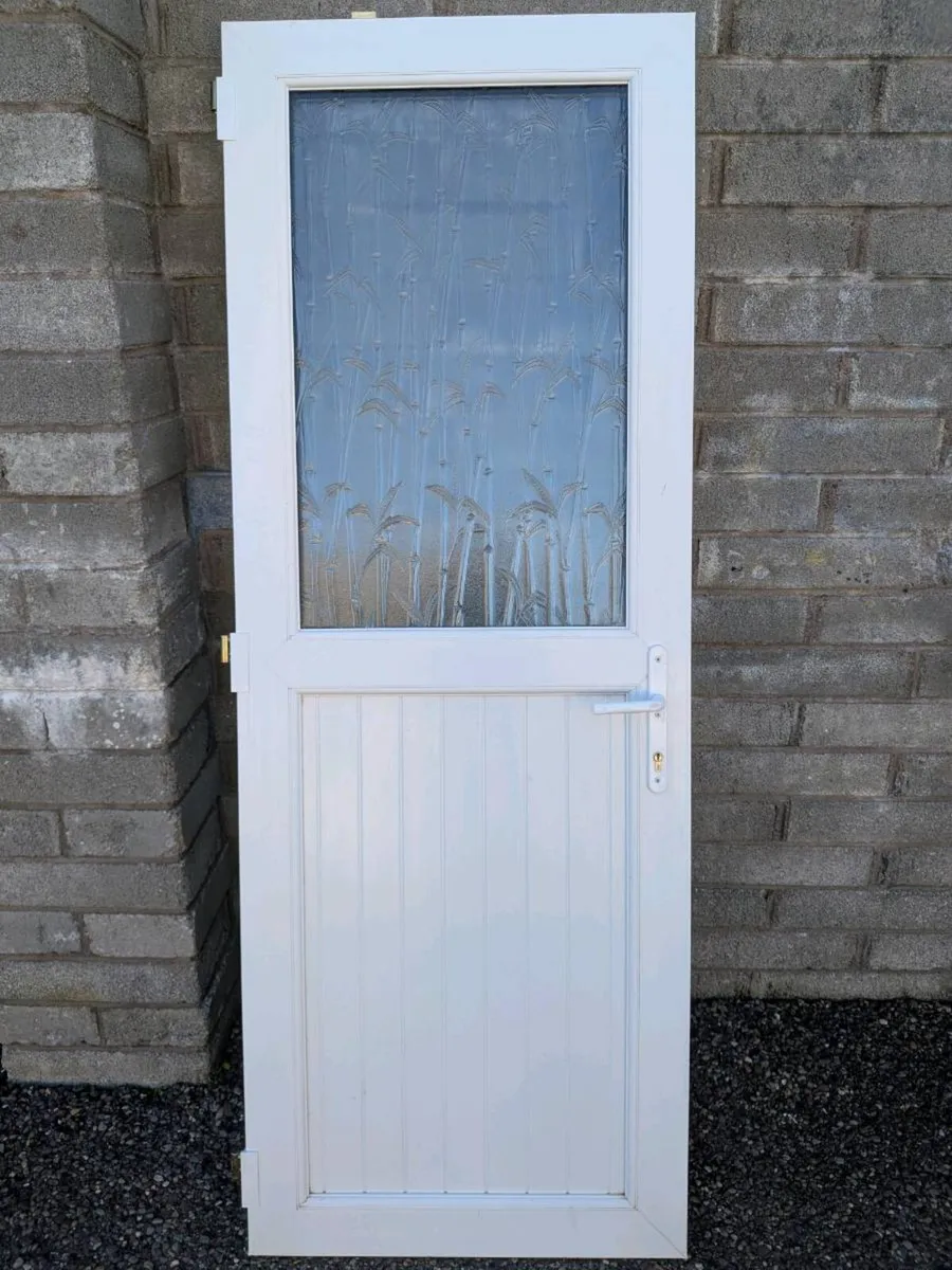 PVC door and frame two keys - Image 1