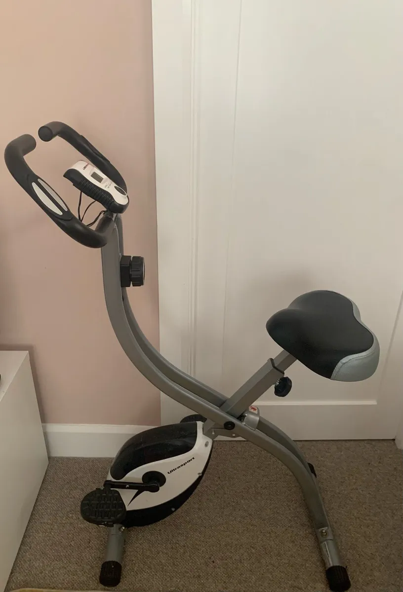 Stationary exercise bike - Image 1