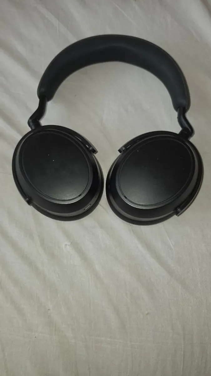 Sennheiser momentum 4 - Image 2