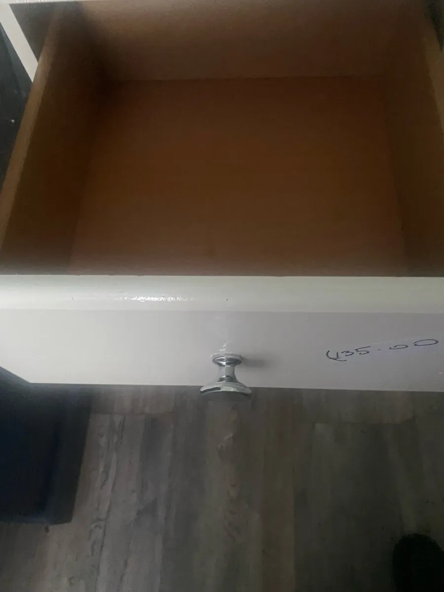 Chest of drawers - Image 3