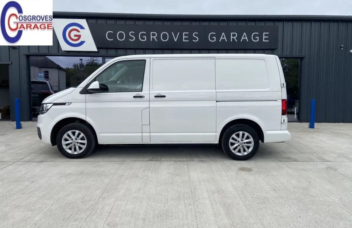 Volkswagen Transporter 2022 - Image 2