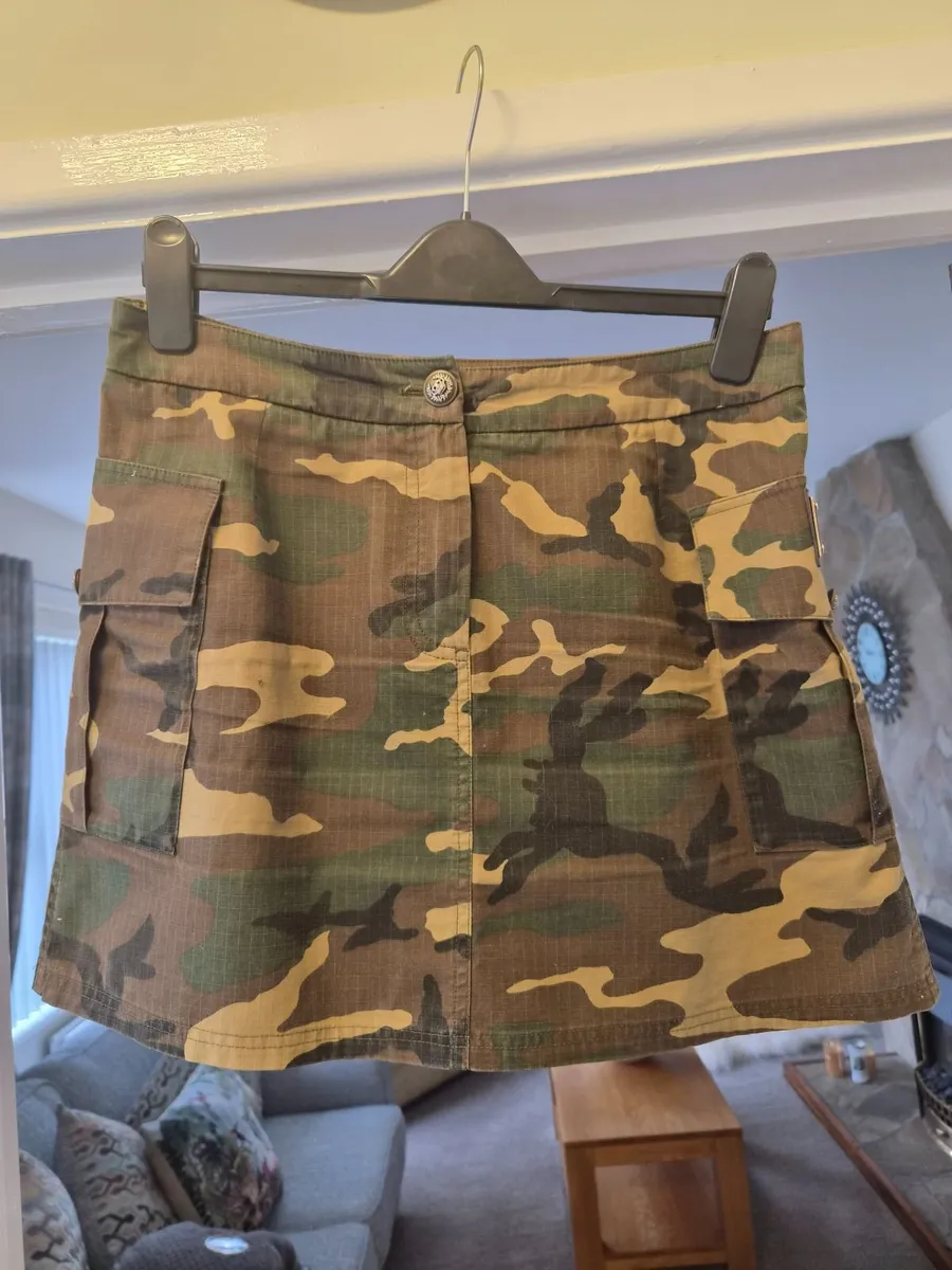 Genuine Dolce & Gabbana Mini Skirt - Image 3