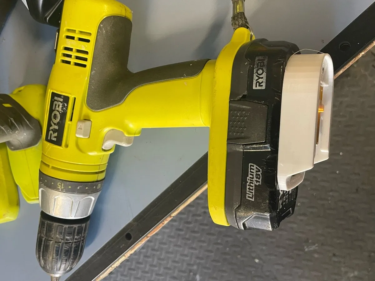 Ryobi cordless drill set 18V - Image 3