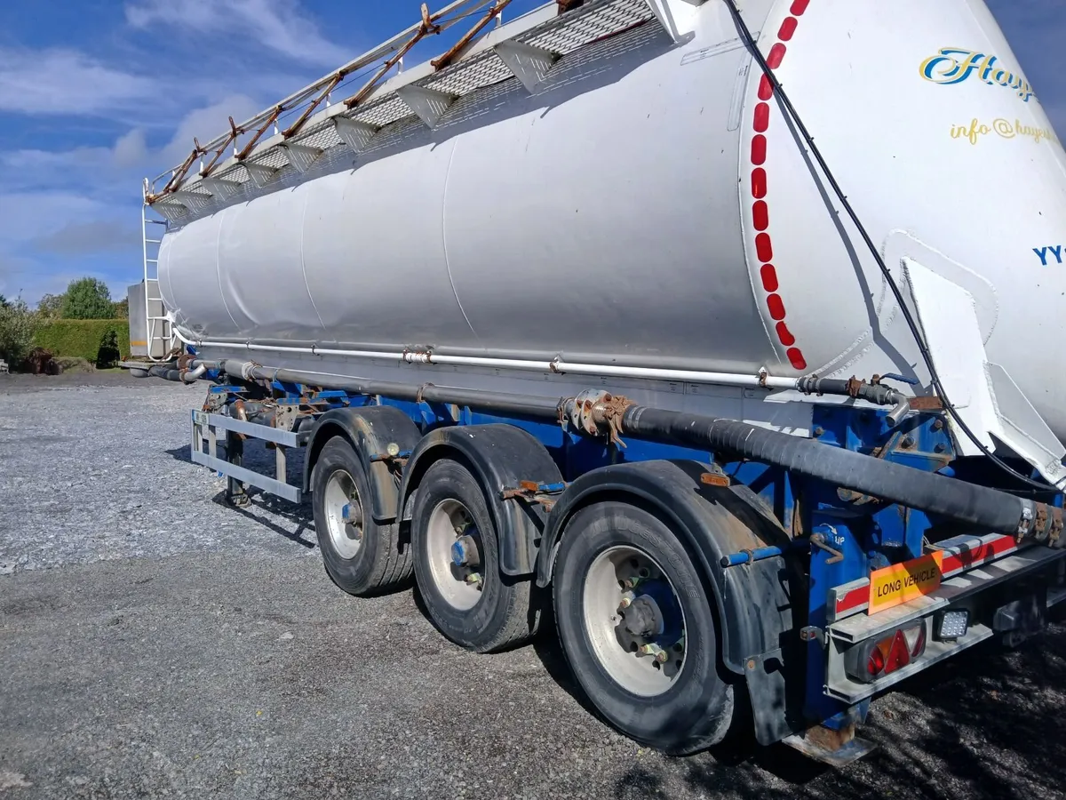 Tanker - Image 2