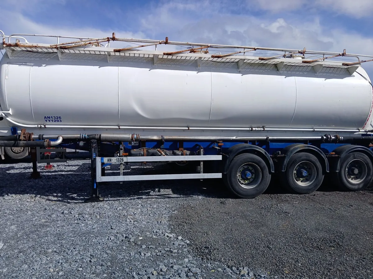 Tanker - Image 3