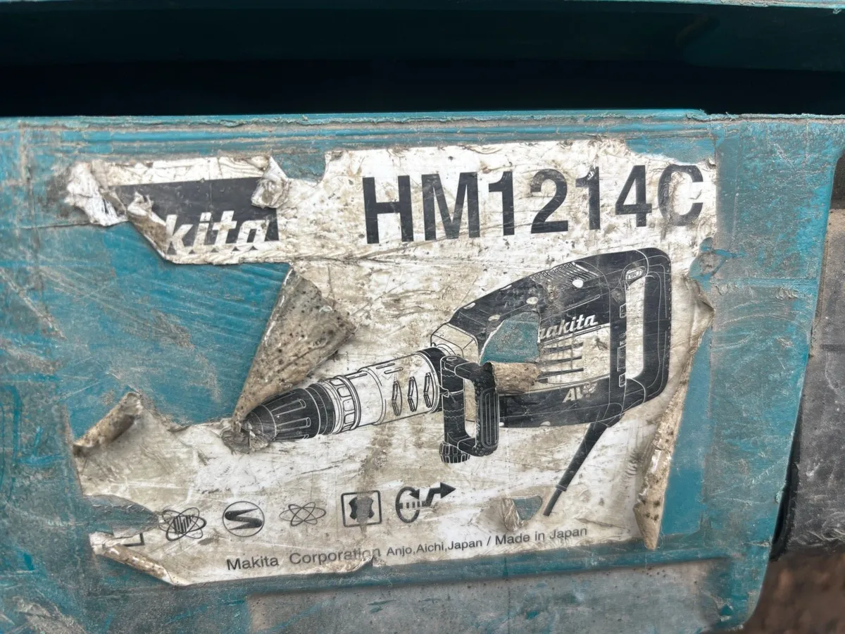 MAKITA SDS MAX BREAKER 110V - Image 4