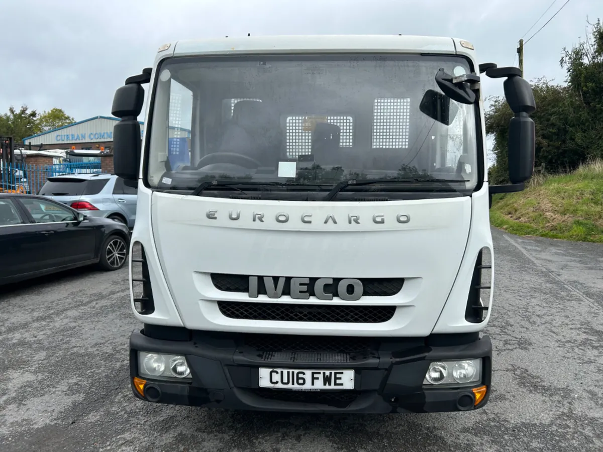 2016 iveco 7.5 ton manual insulated tipper - Image 2