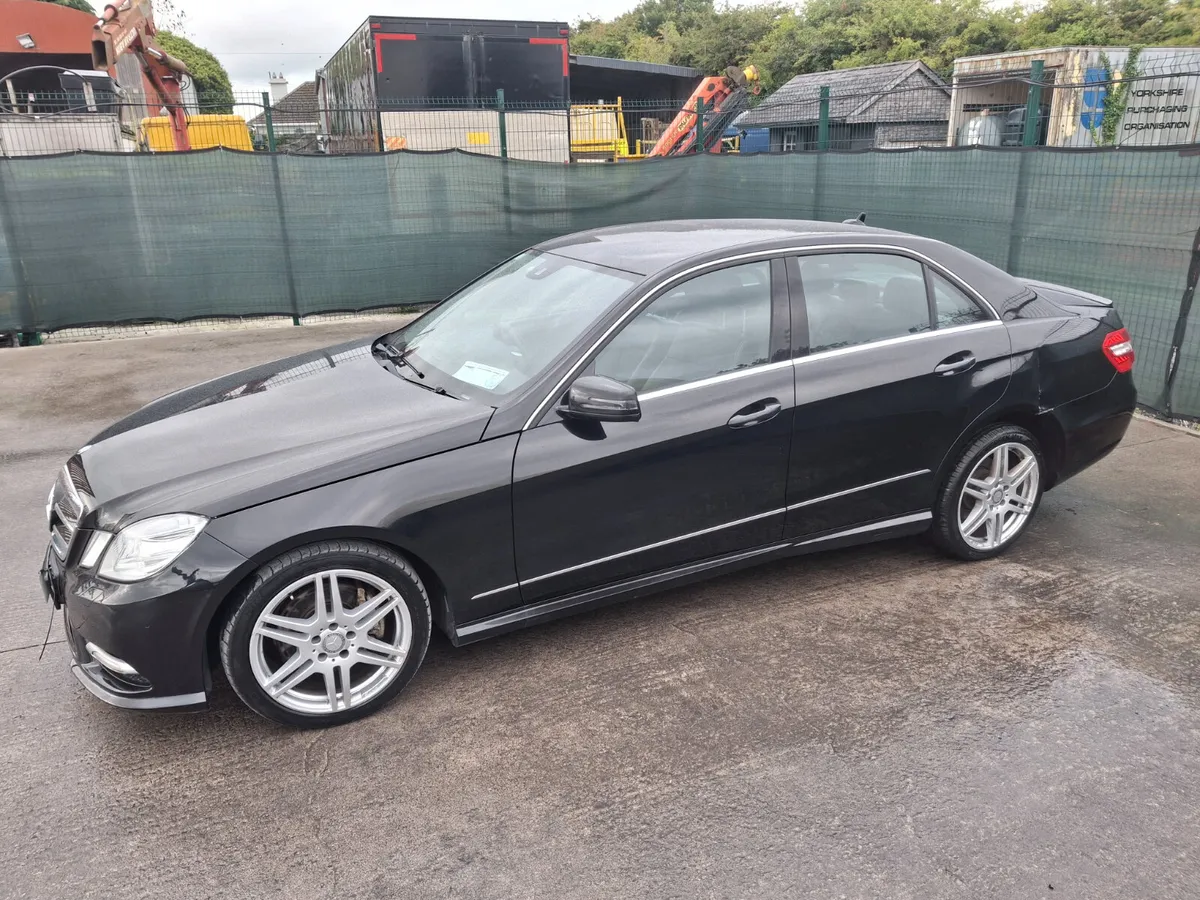 2013 Mercedes E220 CDi Sport Automatic - Image 2