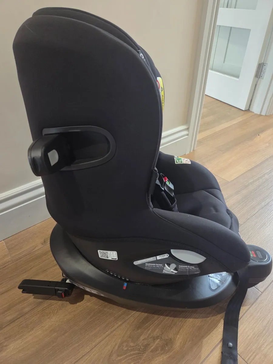 Joie 360 car seat - Image 1