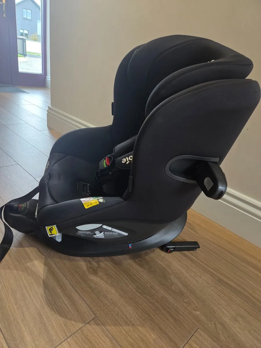 Joie 360 car seat - Image 2