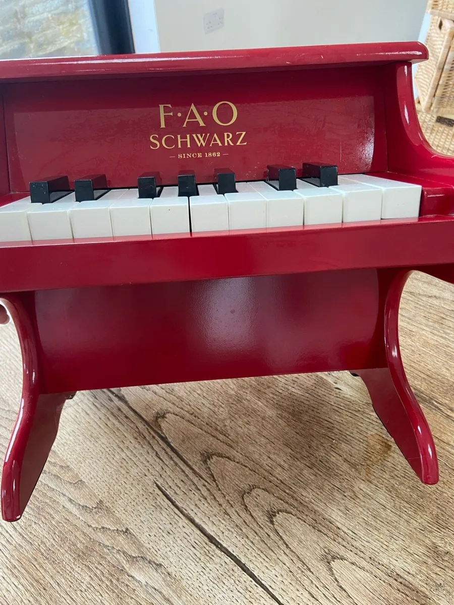 FAO Schwarz Piano - Image 2