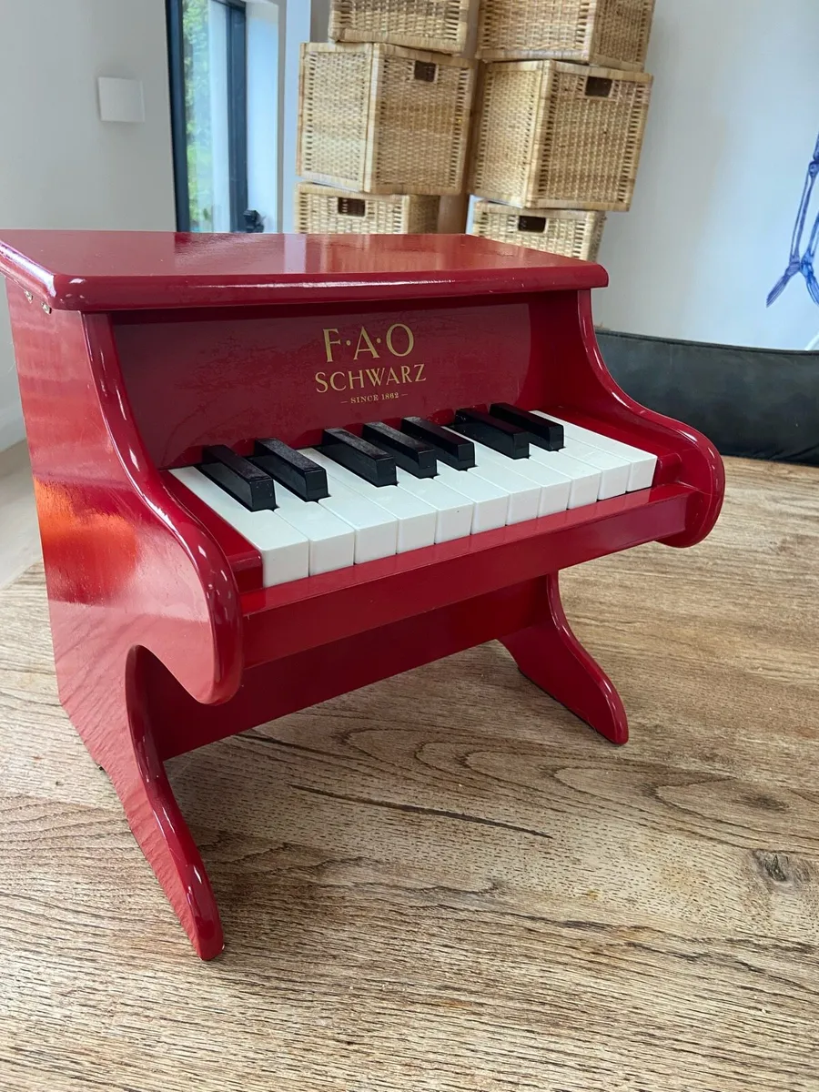 FAO Schwarz Piano - Image 4