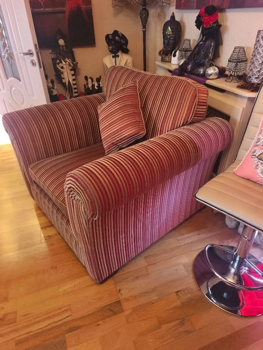 armchair - Image 1