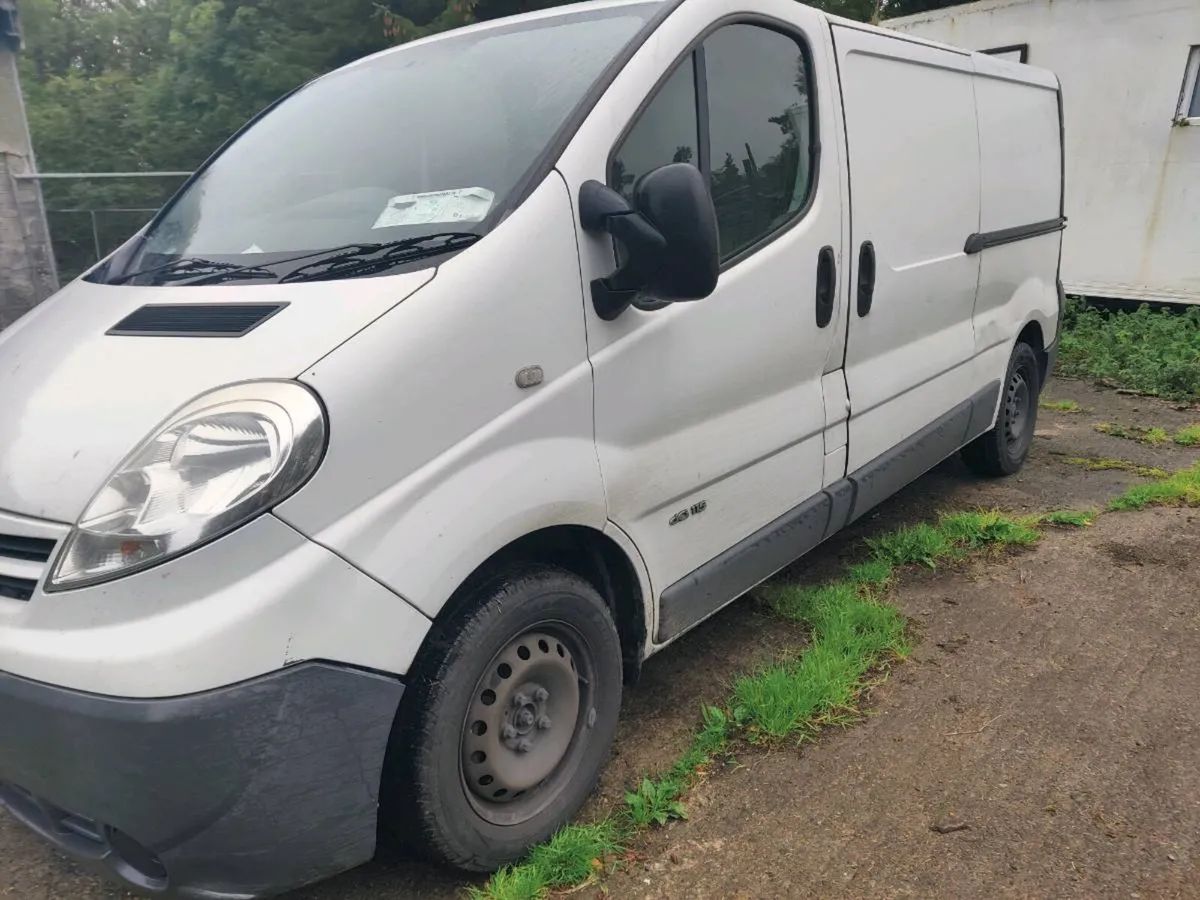 Van - Image 2
