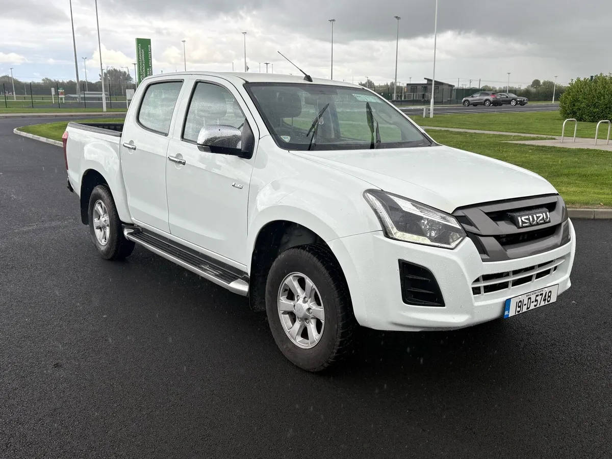 2019 191 ISUZU D MAX NEW DOE - Image 1