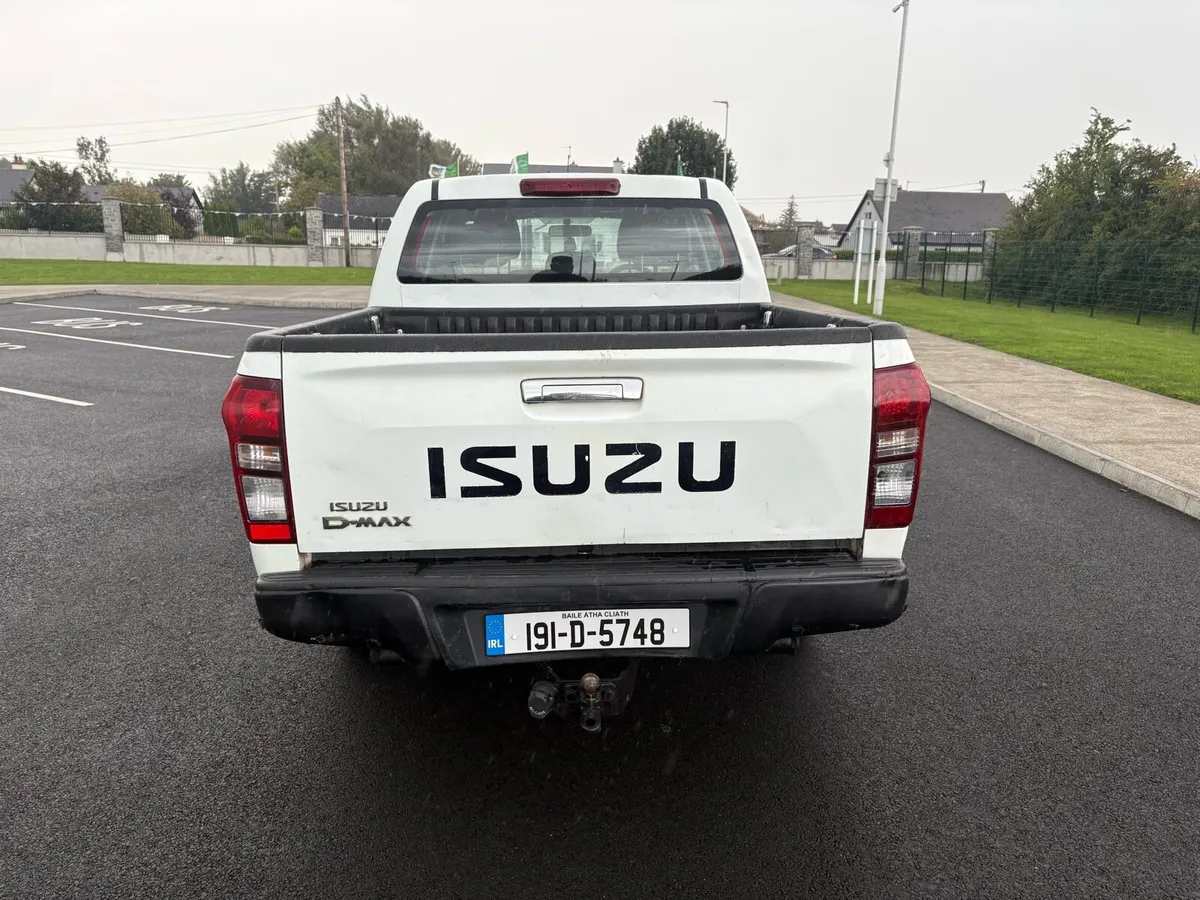 2019 191 ISUZU D MAX NEW DOE - Image 4