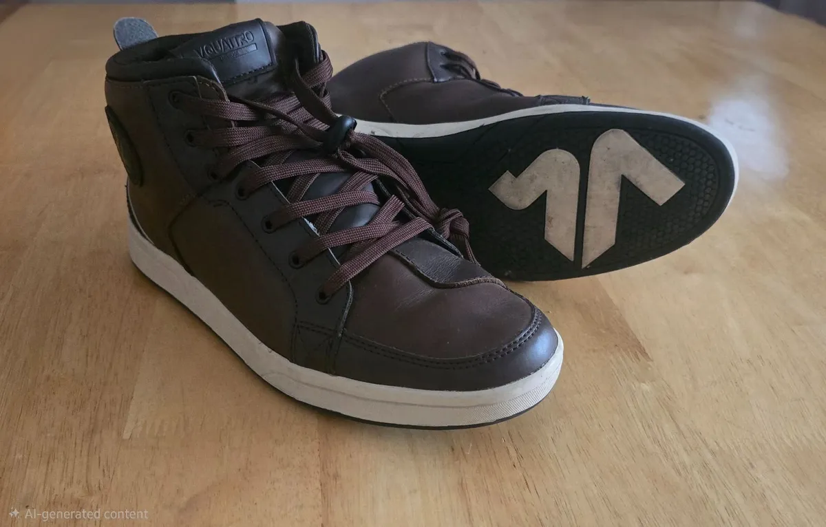 V Quattro Twin Casual Motorcycle boots - Image 1