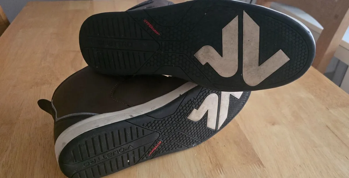 V Quattro Twin Casual Motorcycle boots - Image 3