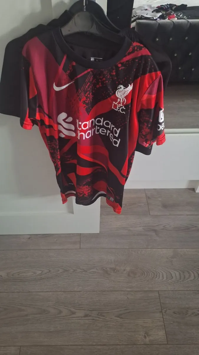 Football kits - Image 2